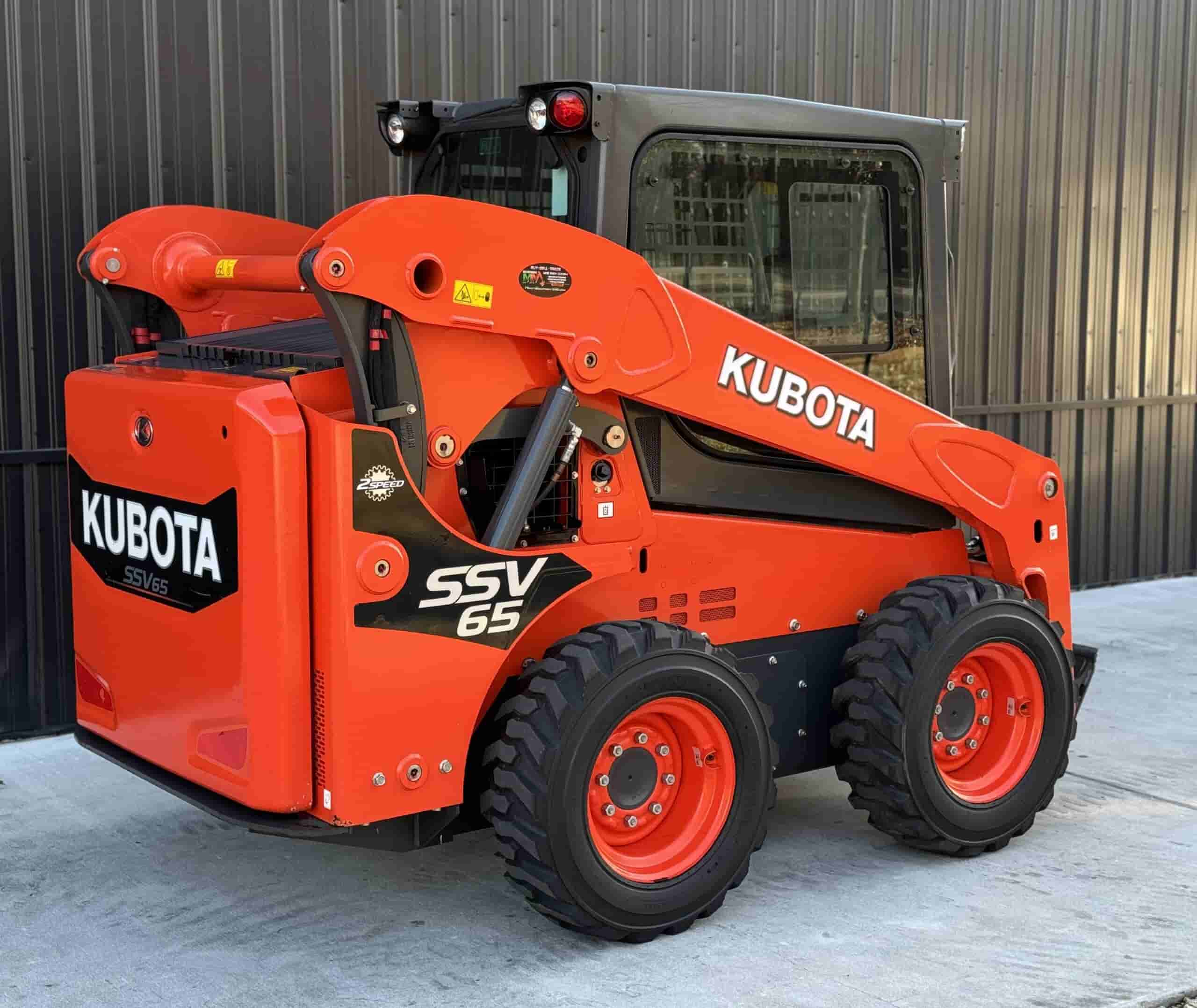 2018 KUBOTA SSV65
